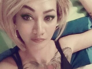 CharismaQueen's Cam live sex show Profile Image