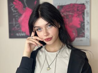 MildredFollin's Blonde live cam girls Profile Image